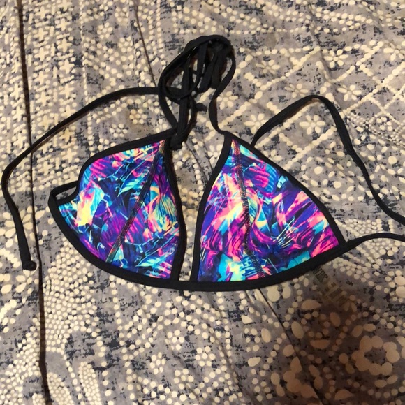 vs pink swim top - Picture 1 of 2